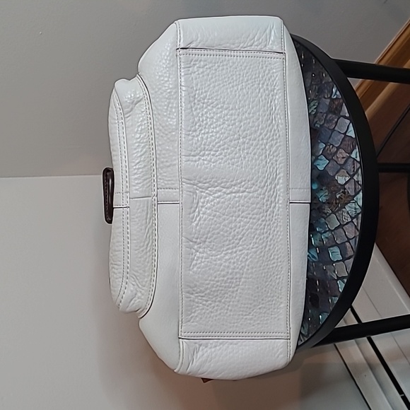 Authentic Coach Hanbag (Vintage) - Picture 11 of 16